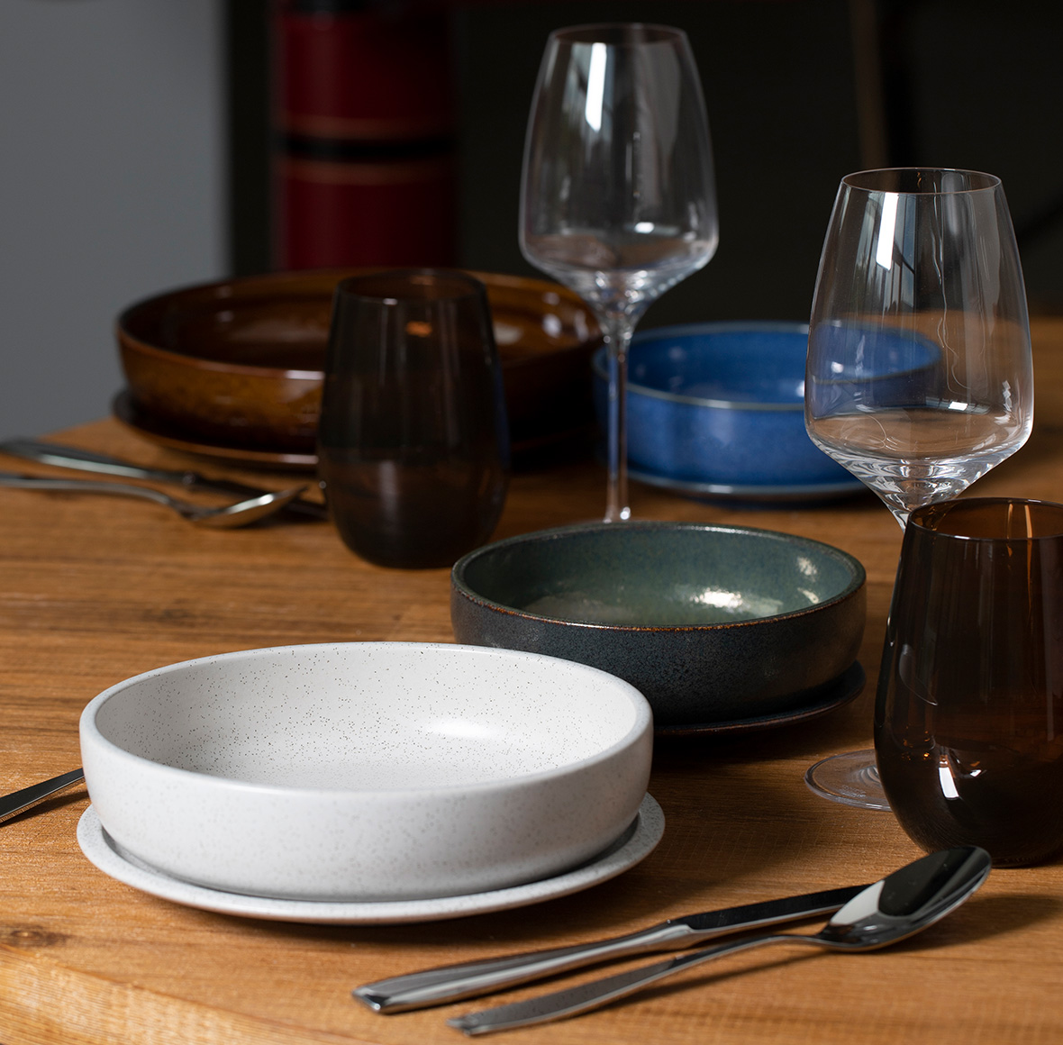 EASE RAK Porcelain Schale mit Fleisch, Gemüse und Reis
